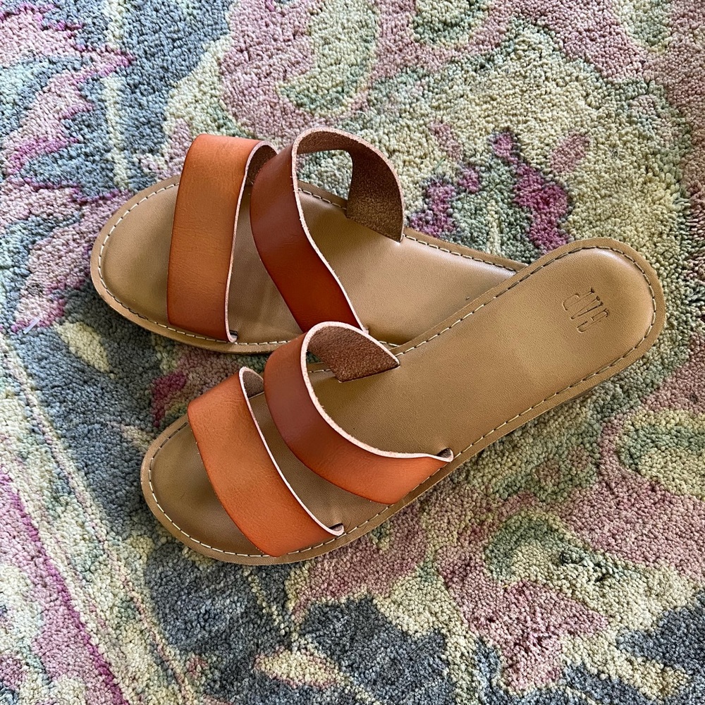 GAP leather slide sandal
